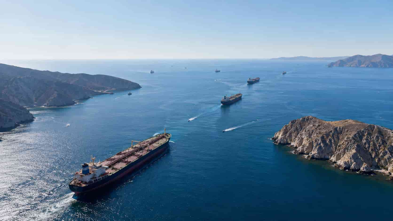 Strait of Hormuz مضيق هرمز
