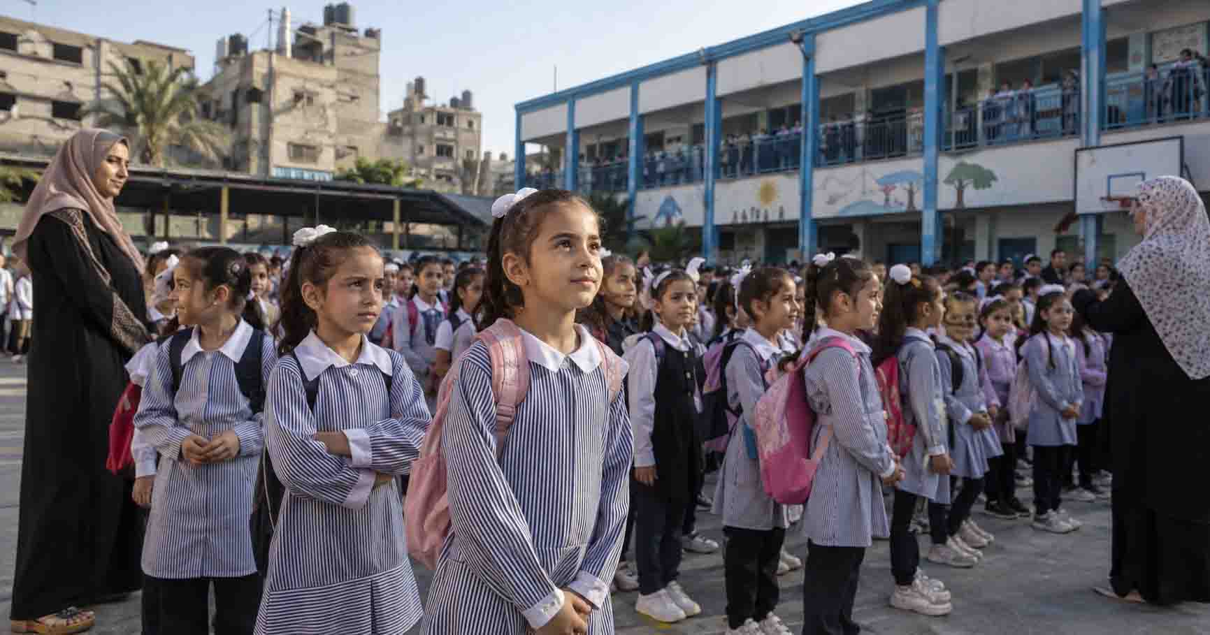 عودة طلاب غزة إلى المدارس Gaza students return to school